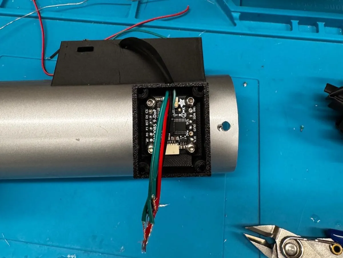 Gyroscope in separate housing underneath telescope